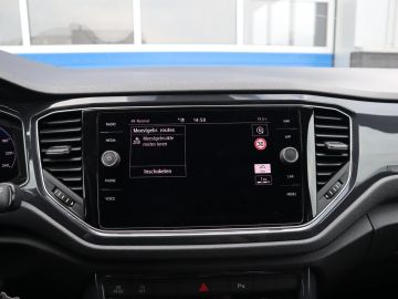 Volkswagen T-Roc 1.5 TSI Sport LED, Adapt. Cruisecontrol, Virtual cockpit, Trekhaa