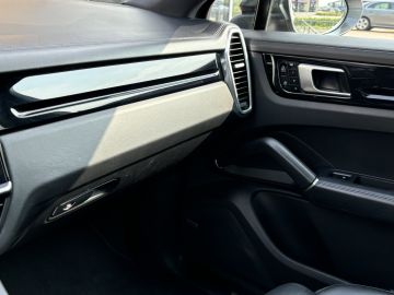 Porsche Cayenne Coupé 3.0 E Hybrid-LUCHTVERING-PANO-MATRIX-HEAD UP-INNODRIVE-COMP