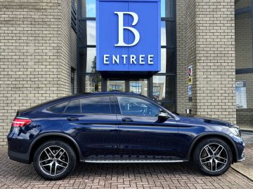 Mercedes-Benz GLC Coupé 250 4 Matic AMG STYLING-CAMERA-COMAND-TREKHAAK-COMPLEET