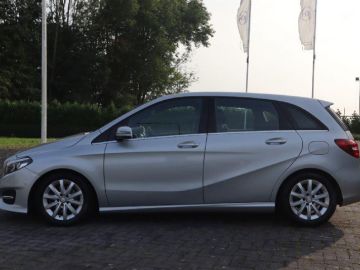 Mercedes-Benz B-Klasse 180 Business Solution Airco, Cruisecontrol, Trekhaak, Stoelverwar