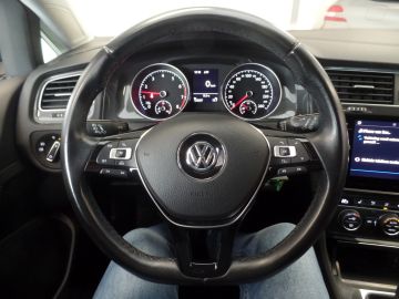 Volkswagen Golf 1.0 TSI Comfortline Business Dealer onderhouden, Navigatie, Clima