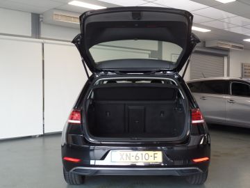 Volkswagen Golf 1.0 TSI Comfortline Business Dealer onderhouden, Navigatie, Clima