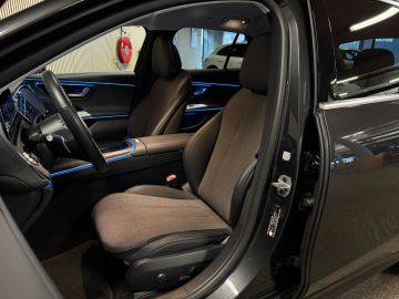 Mercedes-Benz E-Klasse Estate 300e Avantgarde Advanced-DISTRONIC-TREKHAAK-DODEHOEK-APLLE