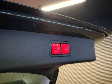 Mercedes-Benz E-Klasse Estate 300e Avantgarde Advanced-DISTRONIC-TREKHAAK-DODEHOEK-APLLE