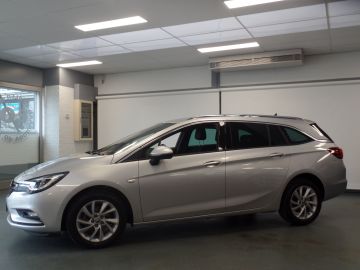 Opel Astra Sports Tourer 1.0 Turbo Innovation Dealer onderhouden, Xenon, Ele