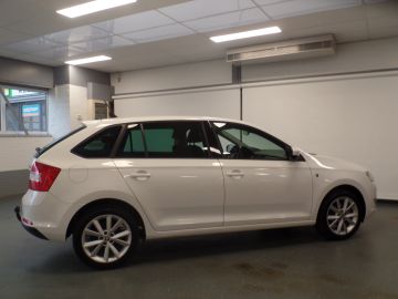 Škoda Rapid Spaceback 1.2 TSI Greentech Ambition Businessline Pro Airco, Navi