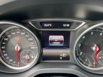 Mercedes-Benz GLA 250 4Matic Premium Plus - Panoramadak - Harman kardon - Achteruit