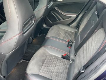 Mercedes-Benz GLA 250 4Matic Premium Plus - Panoramadak - Harman kardon - Achteruit