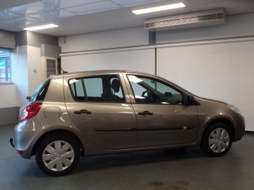 Renault Clio 1.2 Special Line Airco, Navigatie, Cruise controle, Elek ramen, T