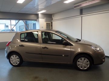 Renault Clio 1.2 Special Line Airco, Navigatie, Cruise controle, Elek ramen, T