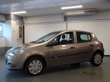 Renault Clio 1.2 Special Line Airco, Navigatie, Cruise controle, Elek ramen, T