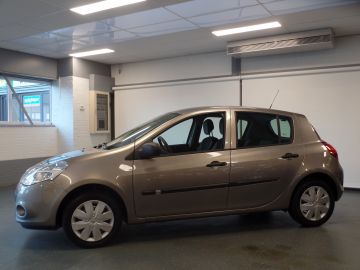 Renault Clio 1.2 Special Line Airco, Navigatie, Cruise controle, Elek ramen, T