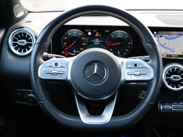 Mercedes-Benz Glb 200 d AMG 7p. Pano, Memory, Trekhaak, KeylessGO, Camera