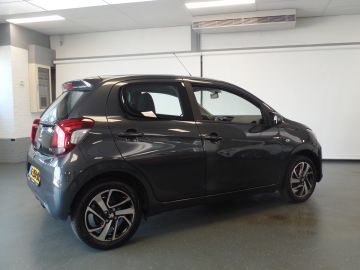 Peugeot 108 1.0 e-VTi Allure 5drs Navigatie, Airco, Elek ramen, Led verlichti