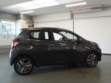Peugeot 108 1.0 e-VTi Allure 5drs Navigatie, Airco, Elek ramen, Led verlichti