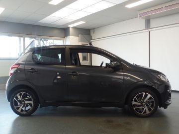 Peugeot 108 1.0 e-VTi Allure 5drs Navigatie, Airco, Elek ramen, Led verlichti