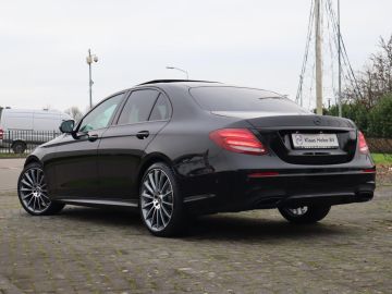 Mercedes-Benz E-Klasse 220d AMG 360° Camera, Pano, Sfeerverlichting, Stoelverwarming