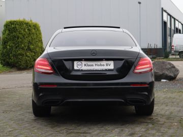 Mercedes-Benz E-Klasse 220d AMG 360° Camera, Pano, Sfeerverlichting, Stoelverwarming