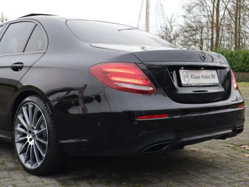 Mercedes-Benz E-Klasse 220d AMG 360° Camera, Pano, Sfeerverlichting, Stoelverwarming