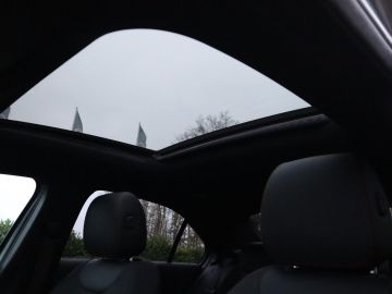 Mercedes-Benz A-Klasse 250e AMG KeylessGO, Memory, Pano, Sfeerverlichting, Camera