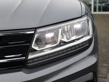 Volkswagen Tiguan 1.5 TSI R-Line Pano, Camera, Led, Stoelverwarming, Trekhaak