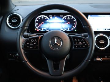 Mercedes-Benz B-Klasse 180 Business Solution Airco, Cruisecontrol, Camera, Stoelverwarmi