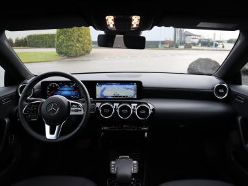 Mercedes-Benz CLA 180 Business Line DAB, Camera, Stoelverwarming, Apple Carplay