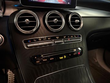 Mercedes-Benz GLC Coupé 250 4 Matic AMG STYLING-NIGHT PAKKET-COMAND-CAMERA-20 INCH-
