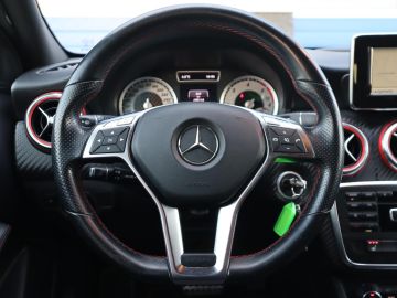 Mercedes-Benz A-Klasse 200 CDI AMG Airco, Xenon, Stoelverwarming