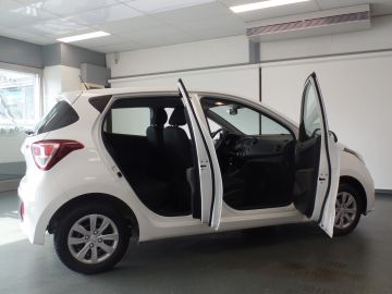 Hyundai I10 1.0i Comfort, 5drs Navigatie, Airco, Elek ramen, Cruise controle,