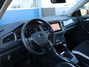 Volkswagen T-Roc 1.5 TSI Sport Pano, Trekhaak, Camera, Virtual Cockpit