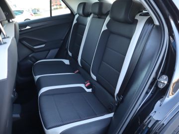 Volkswagen T-Roc 1.5 TSI Sport Pano, Trekhaak, Camera, Virtual Cockpit