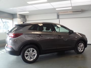 Opel Grandland X 1.2 Turbo Business + Navigatie, Achteruitrijcamera, Pdc, Cruise c