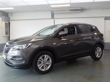 Opel Grandland X 1.2 Turbo Business + Navigatie, Achteruitrijcamera, Pdc, Cruise c