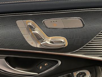 Mercedes-Benz EQC 400 4 Matic Premium Plus 80 kWh-SCHUIFDAK-HEAD UP-MEMORY-TREKHAAK