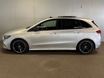 Mercedes-Benz B-Klasse 200 AMG STYLING-PANORAMA-MEMORY-WIDESCREEN-ACC-TREKHAAK-ZEER COMP
