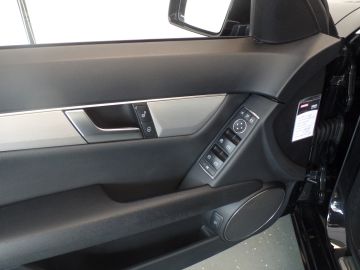 Mercedes-Benz C-Klasse 180 Avantgarde Facelift model!!, Automaat, Clima controle, Cruise