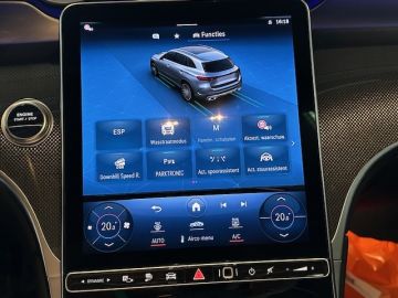 Mercedes-Benz GLC 300e 4 Matic AMG STYLING-PANORAMADAK-MEMORY-TREKHAAK-CAMERA-ZEER 