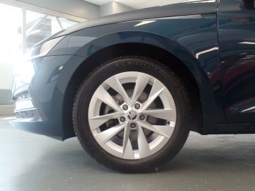 Škoda Octavia Combi 1.0 TSI Business Edition Plus, Lm velgen 17'', Clima contro