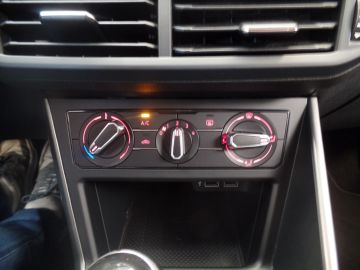 Volkswagen Polo 1.0 TSI Comfortline Business, Airco, Elek ramen V/A, Cruise contr