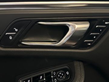 Porsche Macan 2.0-SPORTDESIGN-PANORAMA-PDLS-PSAM-STOELEN 14 VOUDIG-CAMERA-ZEER 