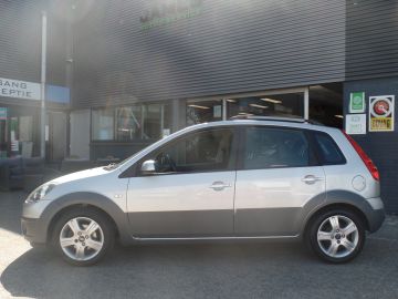 Ford Fiesta 1.4-16V Crossroad Airco, Elek ramen, Lm velgen, 15'', Dak-rails- 