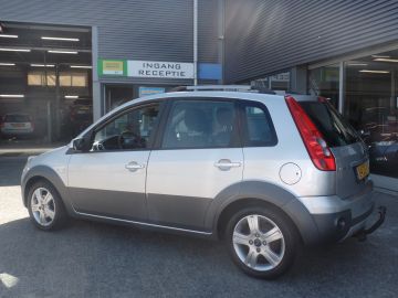 Ford Fiesta 1.4-16V Crossroad Airco, Elek ramen, Lm velgen, 15'', Dak-rails- 