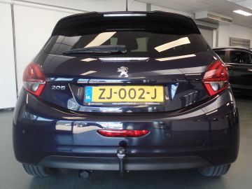 Peugeot 208 1.2 PureTech Signature, Dealer onderhouden, Navigatie, Cruise con
