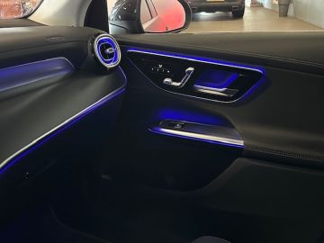 Mercedes-Benz GLC 300e 4 Matic Avantgarde Advanced-DIGITAL LIGHT-MEMORY-DISTRONIC-C