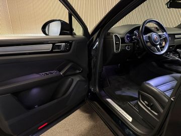 Porsche Cayenne Coupé 3.0 E-Hybrid Sport Design Platinum Edition-HEAD UP-SOUND-LU