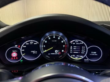 Porsche Cayenne Coupé 3.0 E-Hybrid Sport Design Platinum Edition-HEAD UP-SOUND-LU