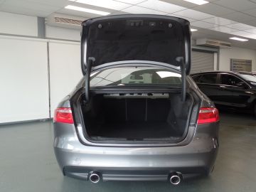 Jaguar XF 3.0d Portfolio 300pk!!, Full options, Nederlandse auto, Uniek 136