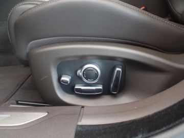 Jaguar XF 3.0d Portfolio 300pk!!, Full options, Nederlandse auto, Uniek 136
