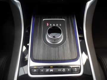 Jaguar XF 3.0d Portfolio 300pk!!, Full options, Nederlandse auto, Uniek 136